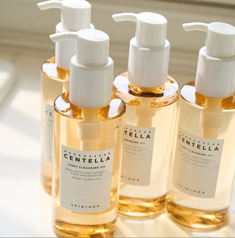 SKIN1004 - Madagascar Centella Light Cleansing Oil (200ml)