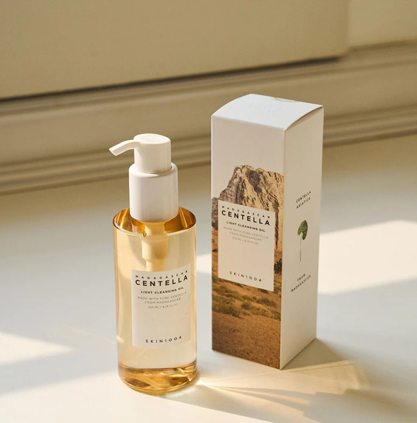 SKIN1004 - Madagascar Centella Light Cleansing Oil (200ml)